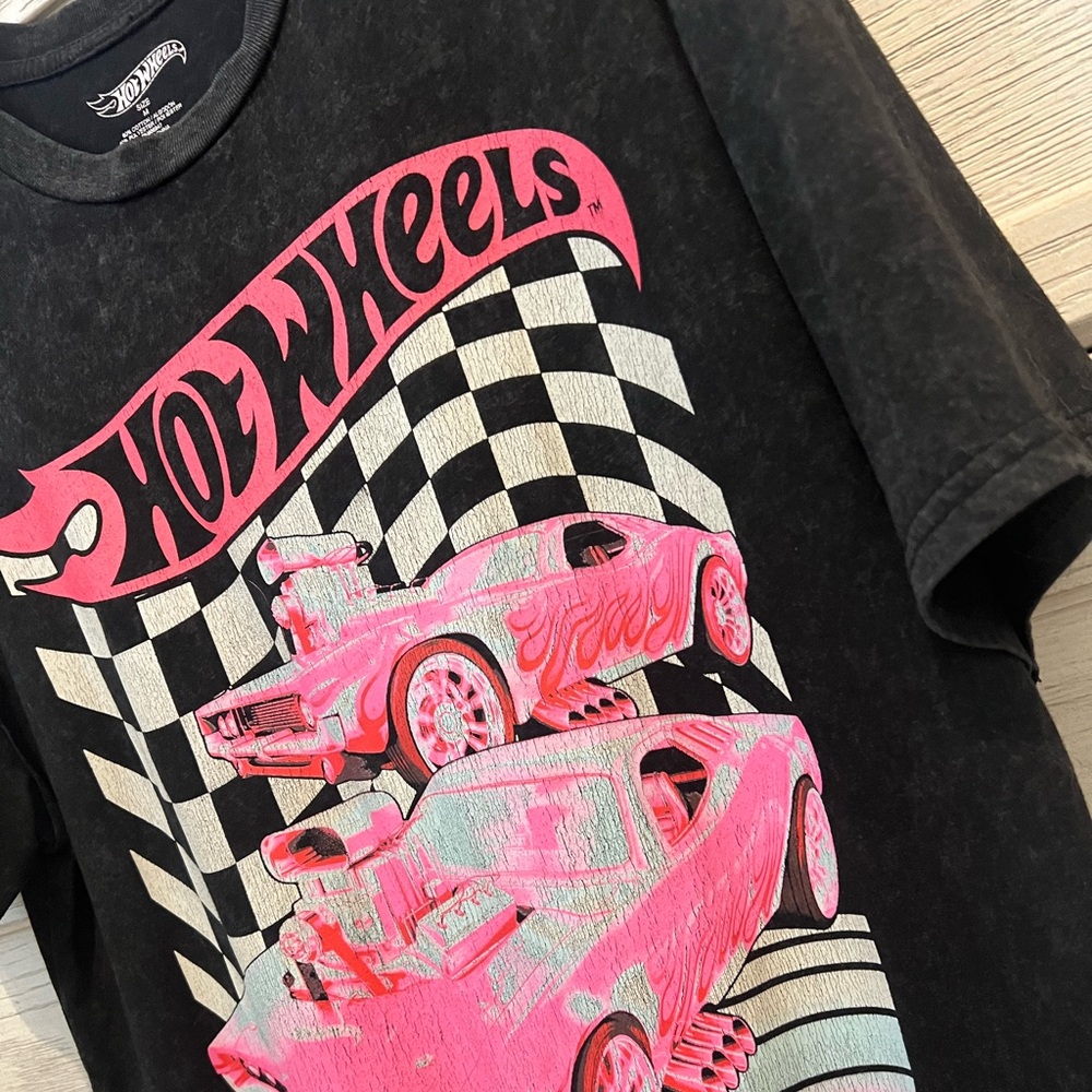 Hot Wheels Black T-Shirt - Picture 3 of 8
